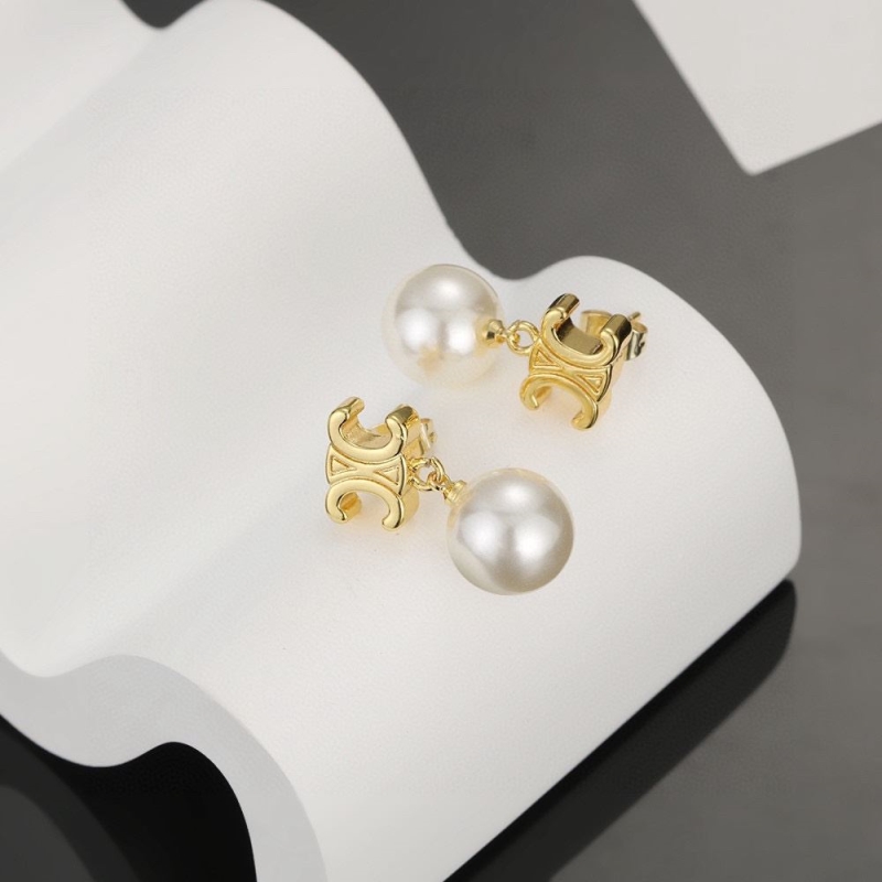 Ce**e earrings